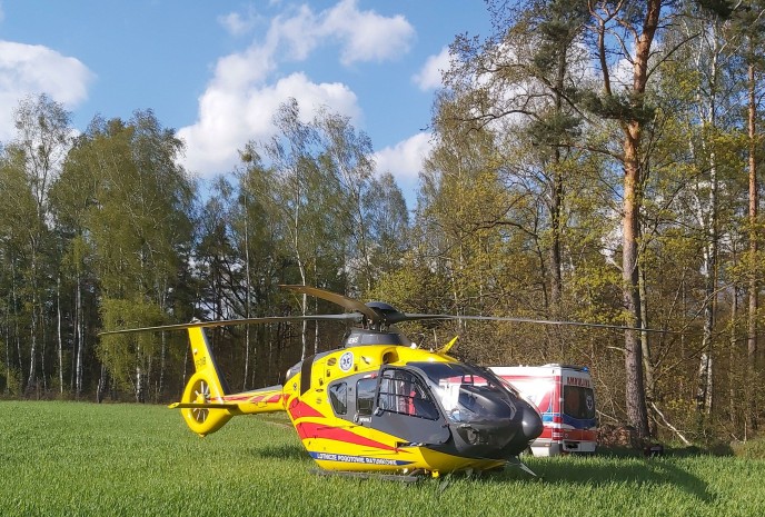 Wypadek w Pełczycach. Helikopter lądował na Wierzchnie